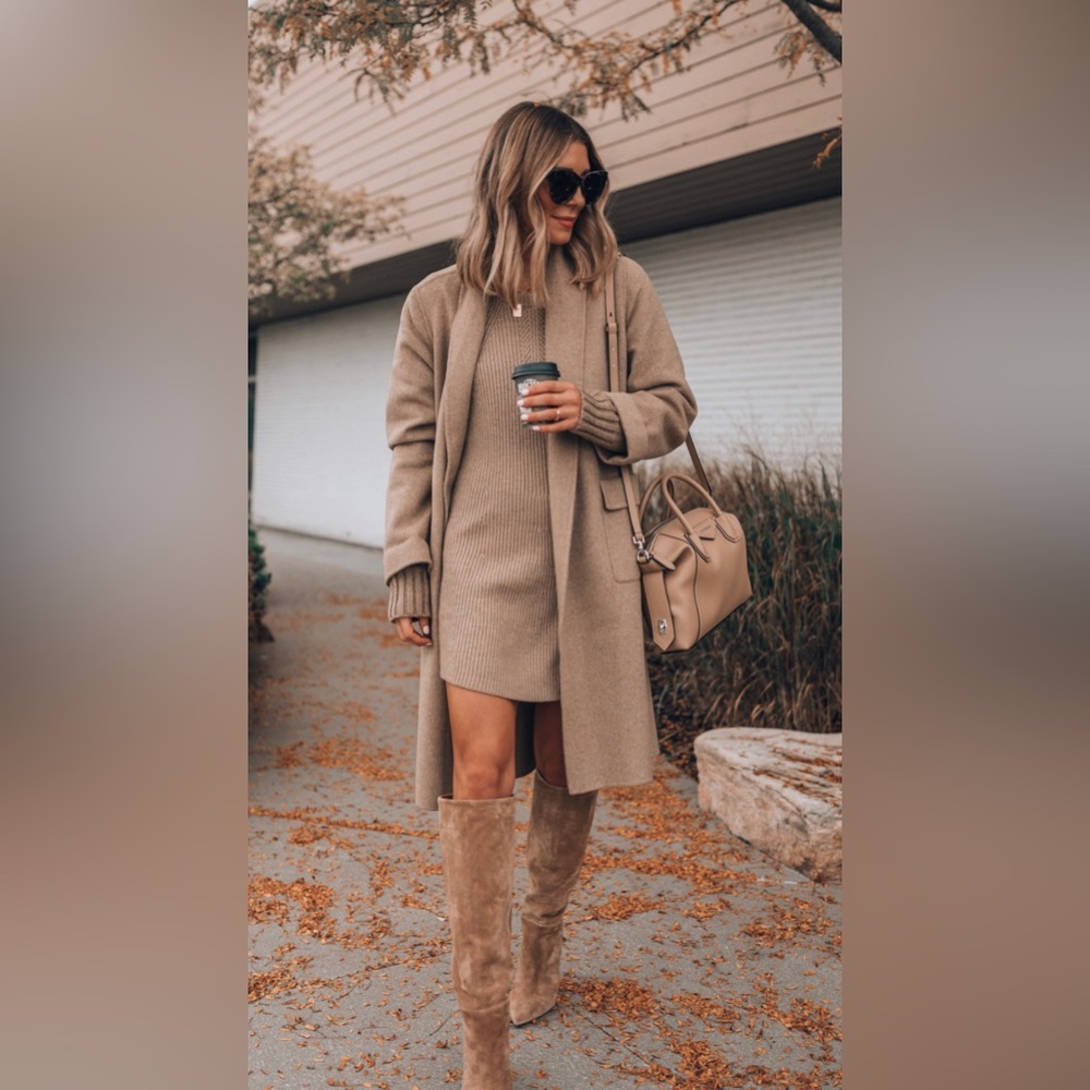 BNWT Splendid tan coat. Size small. Smoke & pet free home